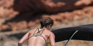 Garbine Muguruza Booty in Bikini on a Boat in Formentera