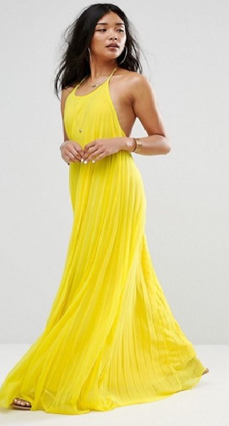 7ddc5 YELLOW MAXI DRESS 1 - Get Jada Pinkett-Smith And Regina Hall’s Gorgeous Dresses From “Girls Trip”
