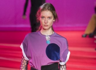 The Trendy Modern Way To Wear Fishnets